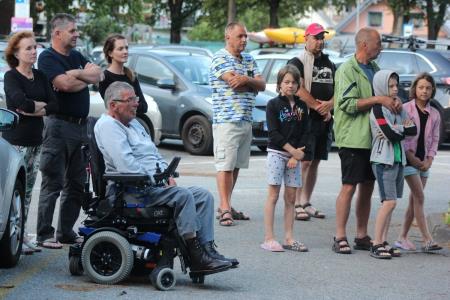 POD LIPO NA PREDVEČER DNEVA DRŽAVNOSTI 16